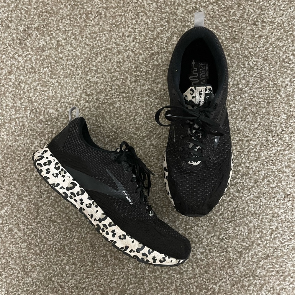 Brooks Revel4, Size 10.5